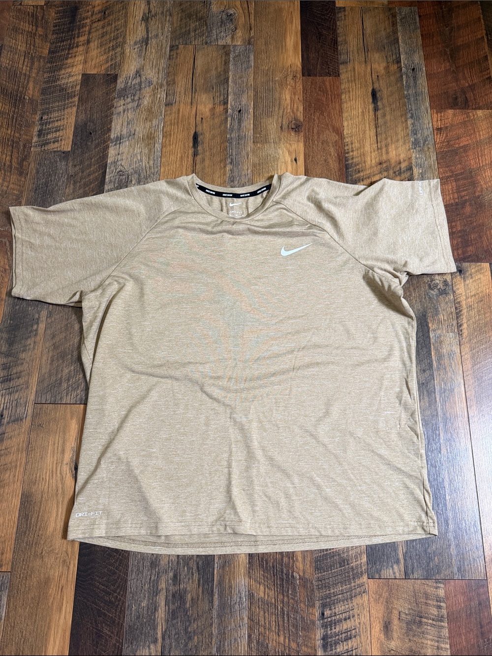 Nike Men’s Short Sleeve Training Tee in Light Tan with White Swoosh